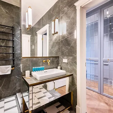 Luxury Glamour Hotel *