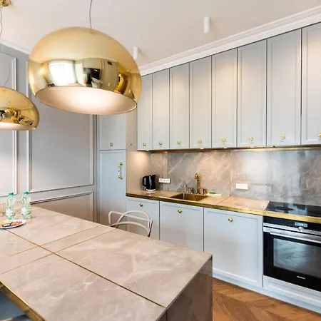 Luxury Glamour * Warschau