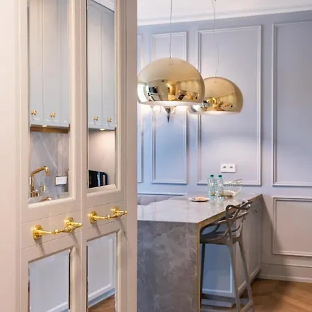 Luxury Glamour Отель *