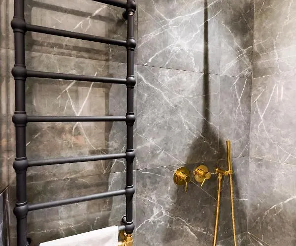 Luxury Glamour ワルシャワ