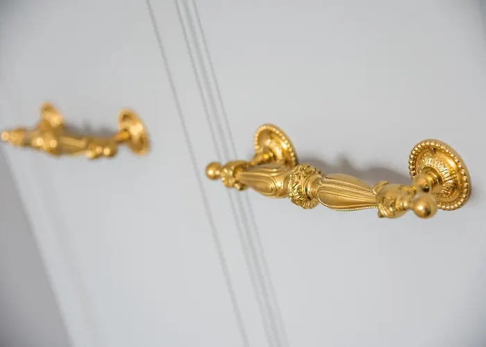 Luxury Glamour Hotel