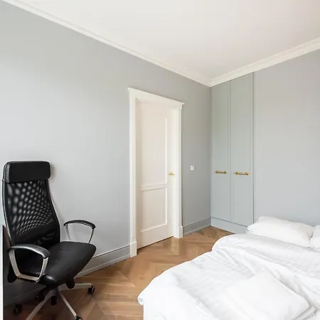 Luxury Glamour Hotel *